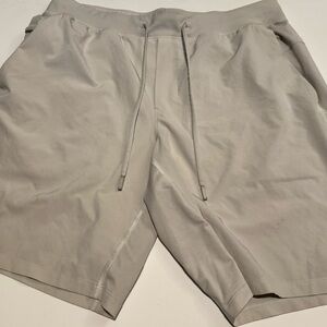 men’s xl bone color lululemon shorts good condition